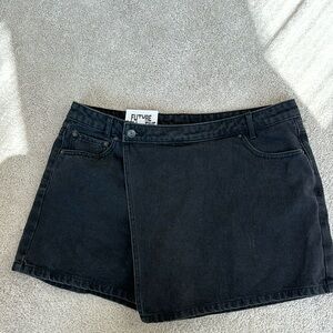 Skort - future collective